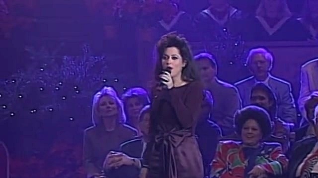 Candy Hemphill Christmas - Sleep, Baby, Sleep [Live] (Live)