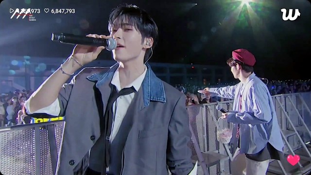 ZEROBASEONE - 소나기 (阵雨) + Run Run (Live at 2024 亚洲明星盛典)