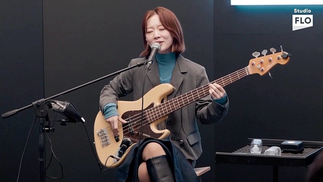 Hello Gayoung - 사랑 없이는 안돼요 (Live)