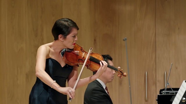 Anne Akiko Meyers - Metamorphosis II (Live)