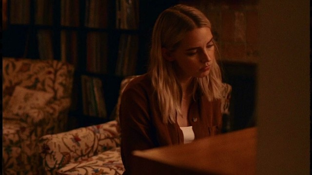 Katelyn Tarver - Sinking In