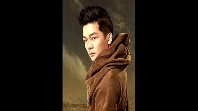 覃飞宇 - 其实我真的很爱你 (KTV版)