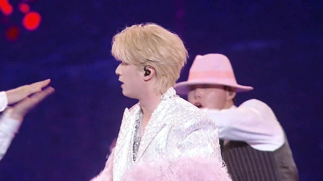 严浩翔 - SHAKE (TF家族2026新年音乐会「荣耀」现场)