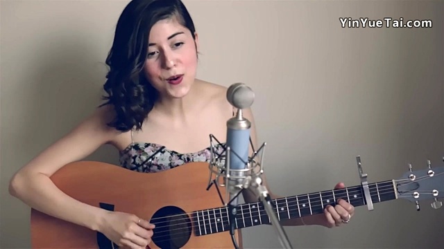 Daniela Andrade - La Vie En Rose