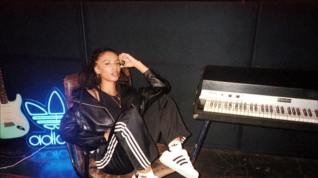 Esther Graf - Gang Sh!t