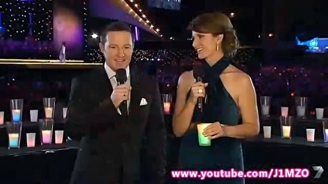 Samantha Jade - Away In A Manger (Carols In The Domain 2012) (Live)