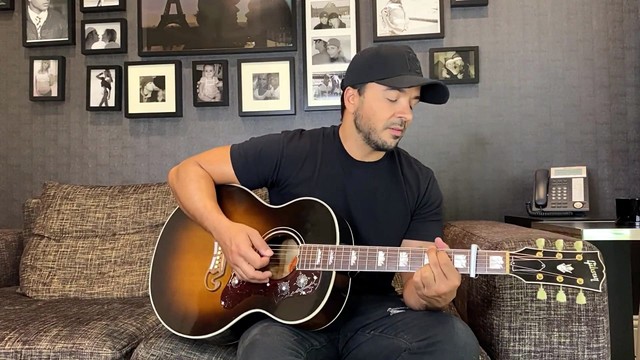 Luis Fonsi - Girasoles (La Peña del Morfi) (Acoustic)
