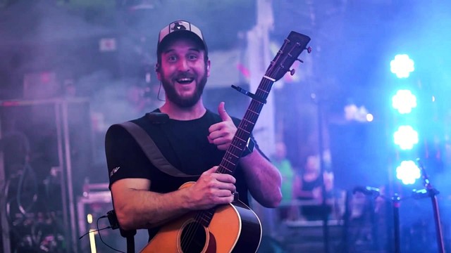 Dylan Scott - New Truck (Live)