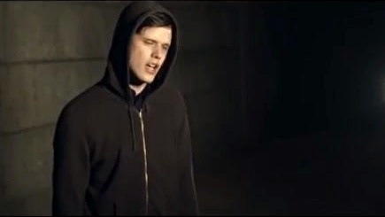 White Lies - Death (《独自夜归的女孩》电影插曲)