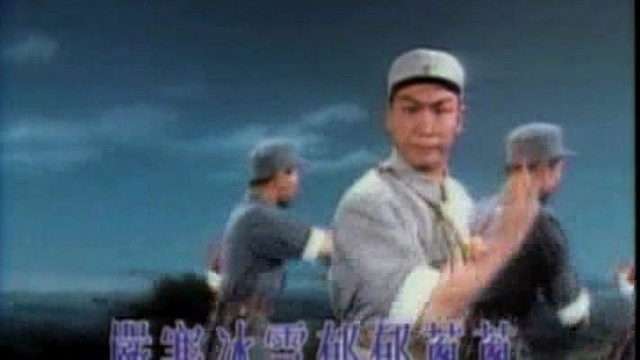 于魁智 - 【京剧】智斗 + 要学那泰山顶上一棵松 + 穷人的孩子早当家 + 风声紧 + 都有一颗红亮的心 + 早也盼晚也盼 + 朝霞映在阳澄湖上 + 甘洒热血写春秋 + 临行喝妈一碗酒 + 我们是工农子弟兵 + 学你爹心红胆壮志如钢 + 迎来春色换人间 1/2