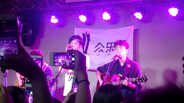 陈鸿宇 - 理想三旬 (全国搭车巡演沈阳站饭拍版)