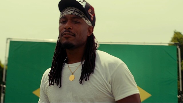 Aline Barros - Santo(HLY FOREVER) (Music Video)