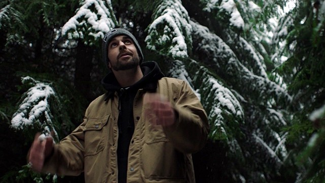 DJ Wich - PEVNĚ NA ZEMI(feat. Strapo, Rest & Erycan)