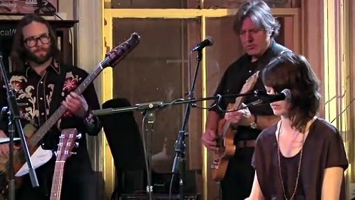 Alela Diane - Long Way Down (Live at Housing Works Bookstore Cafe NYC) (Live)