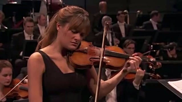 Nicola Benedetti - Korngold Violin Concerto in D major, Op.35 (Live)