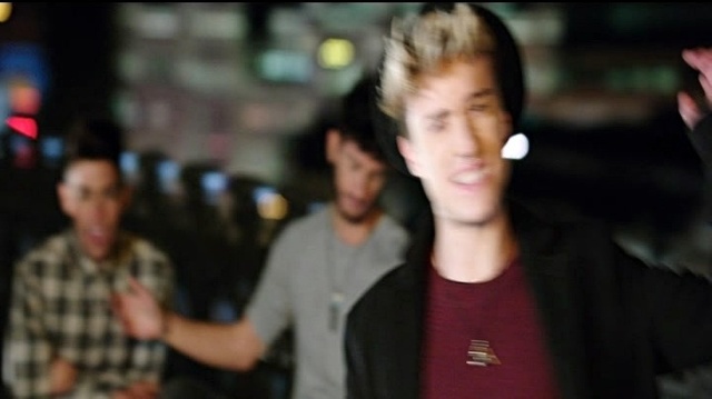 Auryn - Saturday I'm in love