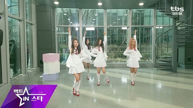 本月少女 1/3 - 지금, 좋아해 (Love & Live) (Full cam) (舞蹈版)