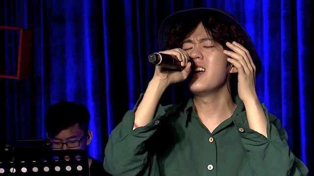 陈萝莉 - Listen (QQ音乐巅峰LIVEHOUSE第六期) (Live)