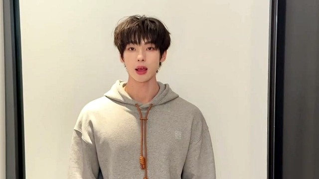 颜安 - 「AI唱&作歌」颜安邀你参加AI活动赢亲签照！