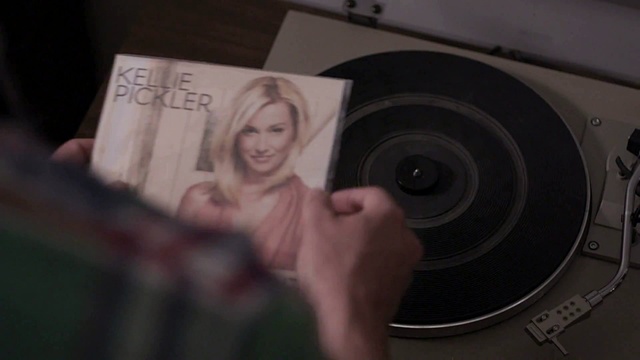 Kellie Pickler - Someone Somewhere Tonight (歌词版)