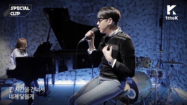 郑俊日 - 첫눈 (Special Clip) (Live) (The First Snow)