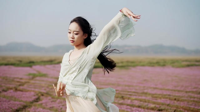 广秋里 - 情花枯萎蝶流泪