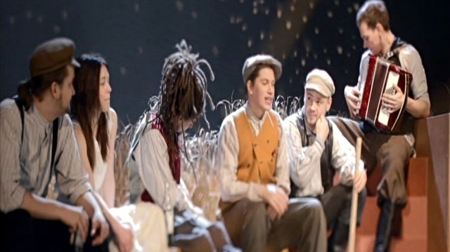 Elokuu - Soutaa Huopaa