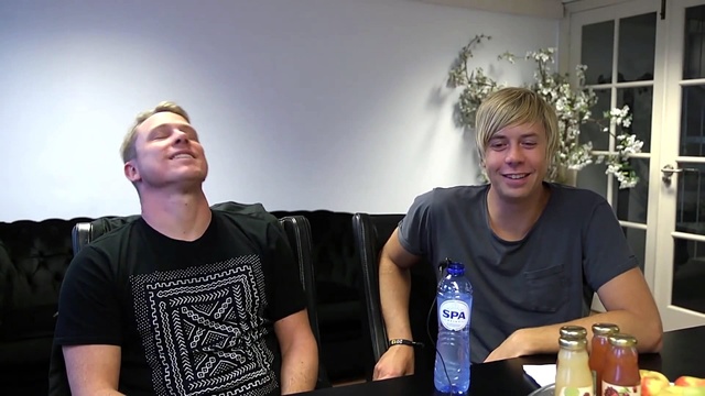 Goldfish - Toazted Interview 2013 (part 6) (Live)