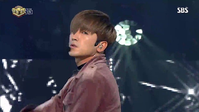 神话 - TOUCH (Live At 人气歌谣 2017/01/22)