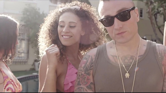 Club Dogo - Weekend