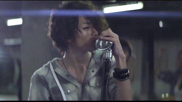 新里宏太 - Hands Up! (短版)