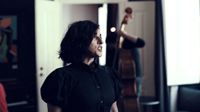 Cristina Branco - E Às Vezes Dou Por Mim