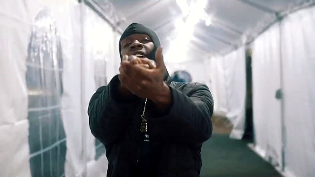 Trottie Y Gizzle - Apply Pressure