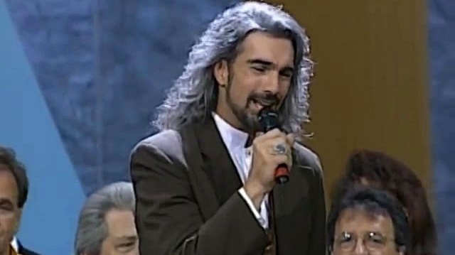 Candy Hemphill Christmas - Sweeter As the Days Go By [Live] (Live)