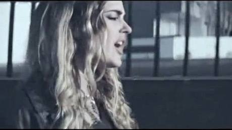 Jess Mills - Vultures