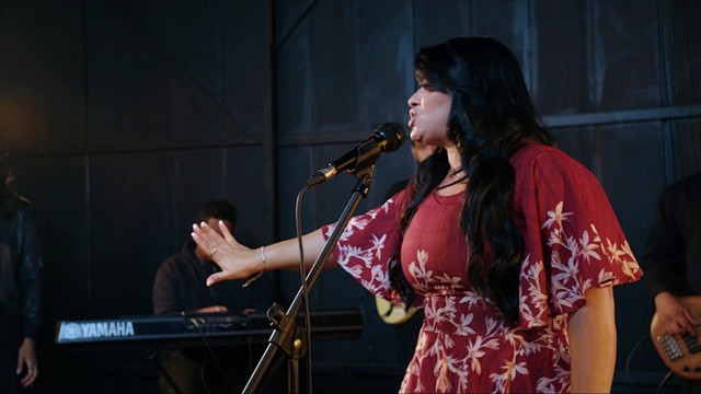 Aline Nunes - Cenário de Vitória