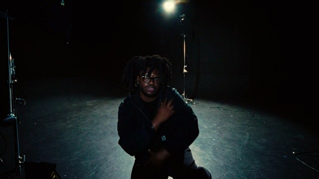 BBYKOBE - FRIENDS (Visualizer)