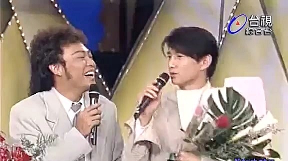 小虎队 - Talk & 红蜻蜓 1996 张菲访问小虎队 Cut