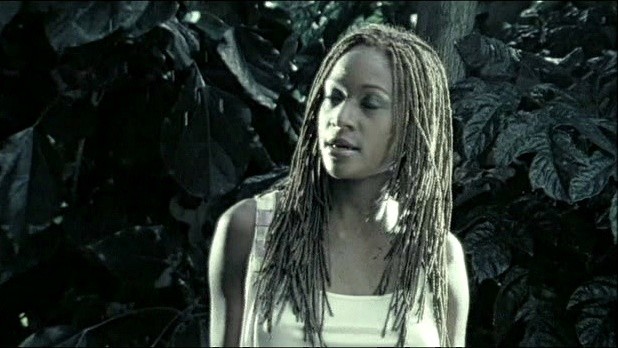 Kelly Joyce - C'est l'amour qui vient (Videoclip)