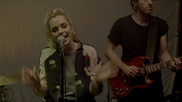 Katelyn Tarver - Planez (Live Session) (Live)