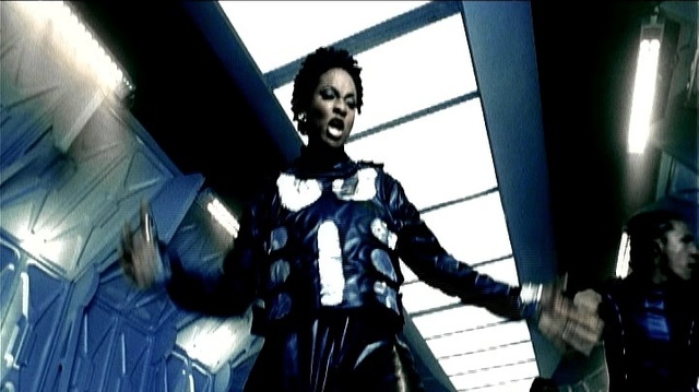 MC Lyte - I Can't Make A Mistake