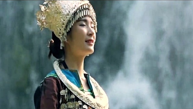 谢佳 - 云在水上 你在心上