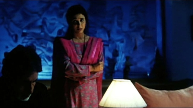 Alka Yagnik - Aetbaar (Full Song)