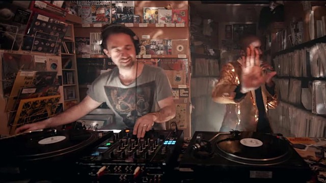 Phats & Small - Turn Around (Hey Whats Wrong With You) (Remix)