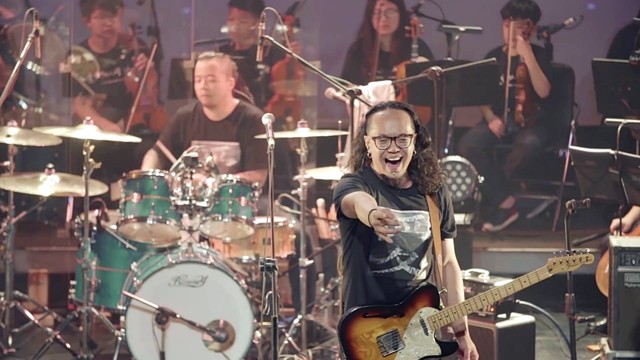 晨曦光廊 - 小勇士 (心无挂爱九周年音乐会 2017/10/28)