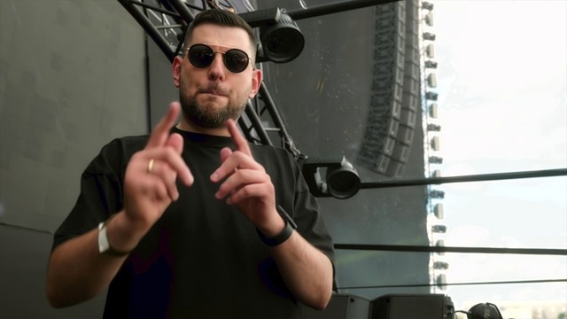 Naja - Never Give Up(feat. NAJA)