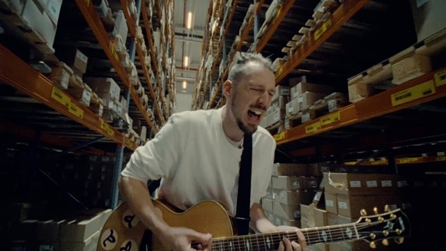 Alligatoah - Nebenjob (Acoustic)