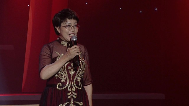 杨凤英 - 我们的一百年 (Live)