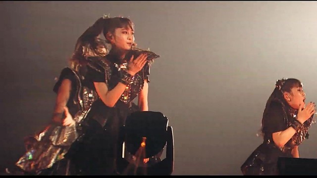 BABYMETAL - PA PA YA!! (Live At METAL GALAXY WORLD TOUR)