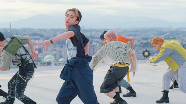 INI - Rocketeer (Live)